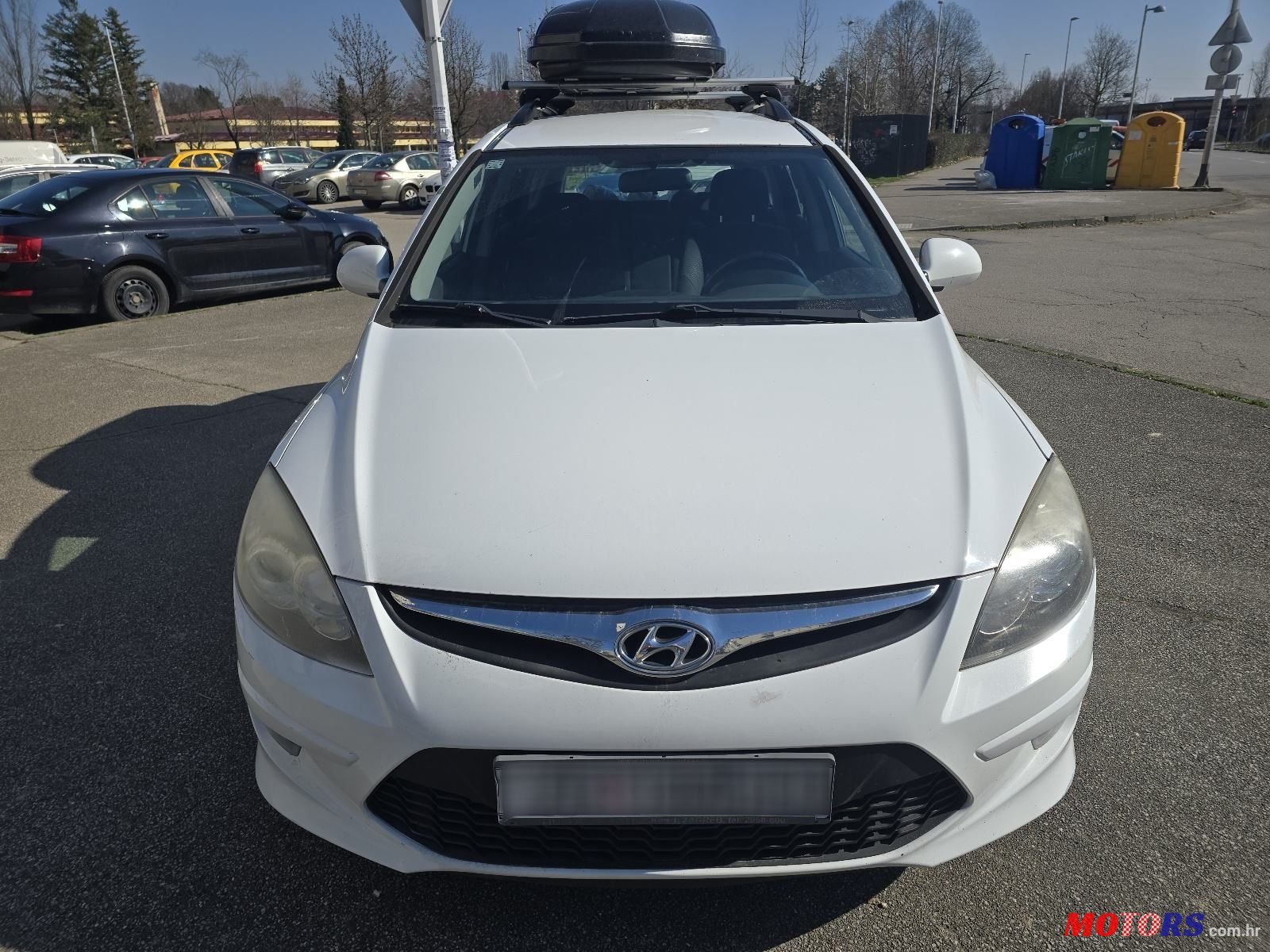 2011' Hyundai i30 Fastback photo #3