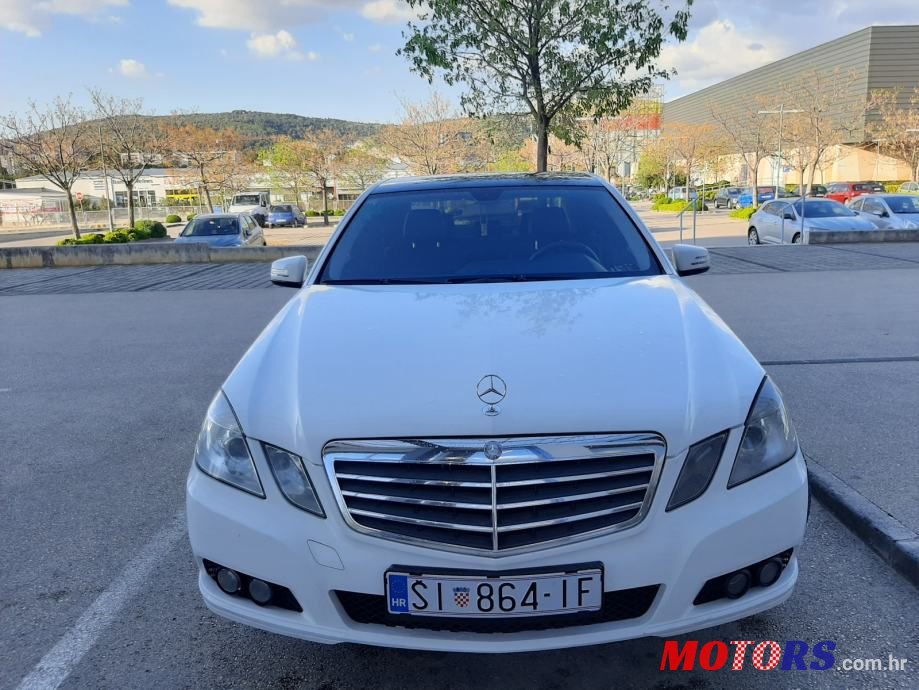 2010' Mercedes-Benz E-Klasa 200 Cdi photo #1