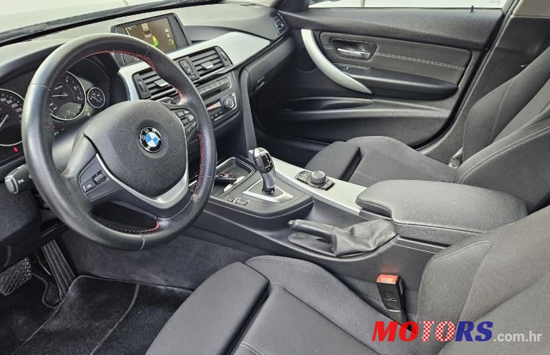 2012' BMW Serija 3 318D photo #6
