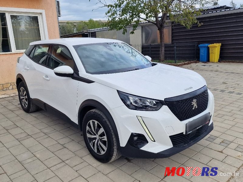 2020' Peugeot 2008 1,5 Bluehdi photo #3