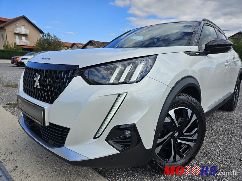 2022' Peugeot 2008 1,5 photo #1