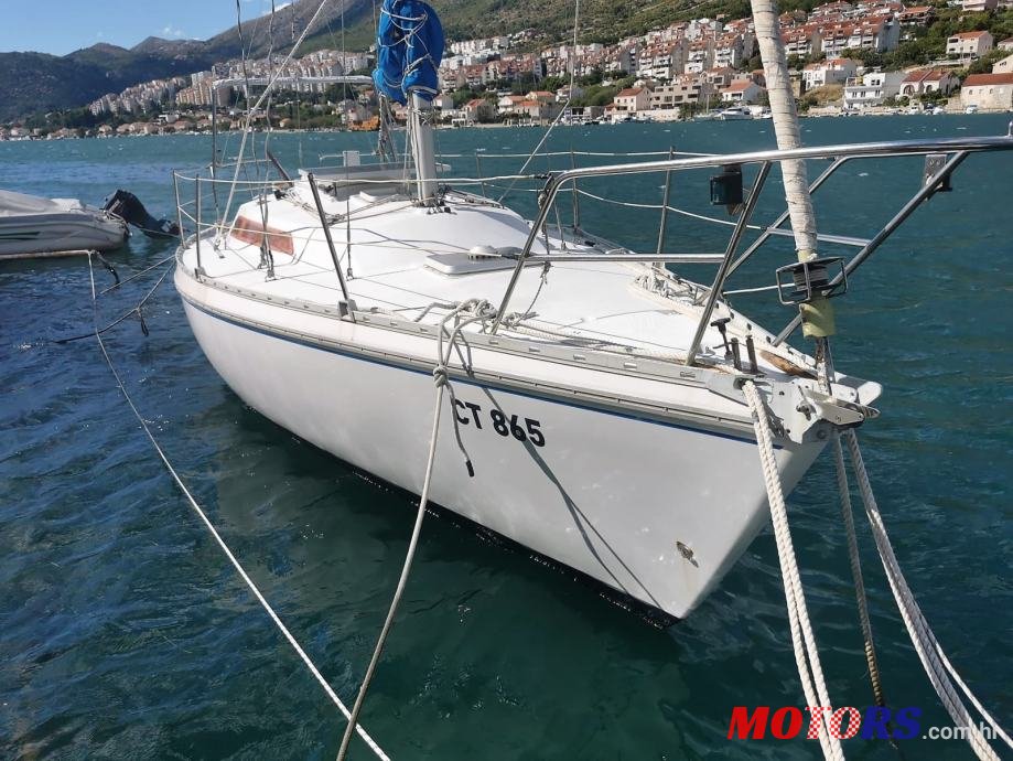 1980' Jeanneau Aquila photo #1