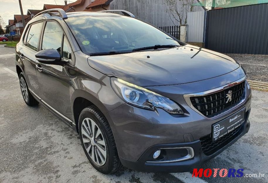 2017' Peugeot 2008 1,6 Bluehdi photo #1