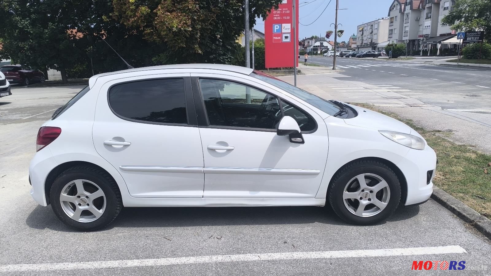 2011' Peugeot 207 1,4 Hdi photo #2