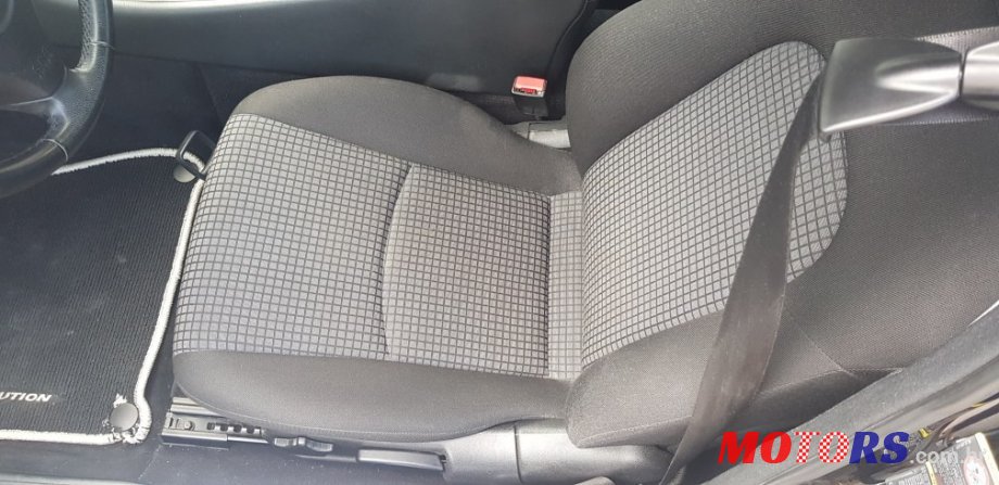 2006' Mercedes-Benz 220 CDI SPORT COUPE photo #4