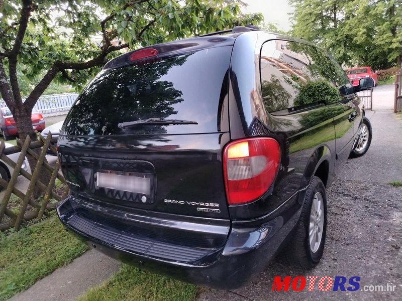 2004' Chrysler Grand Voyager 2,8 Crd Lx photo #4