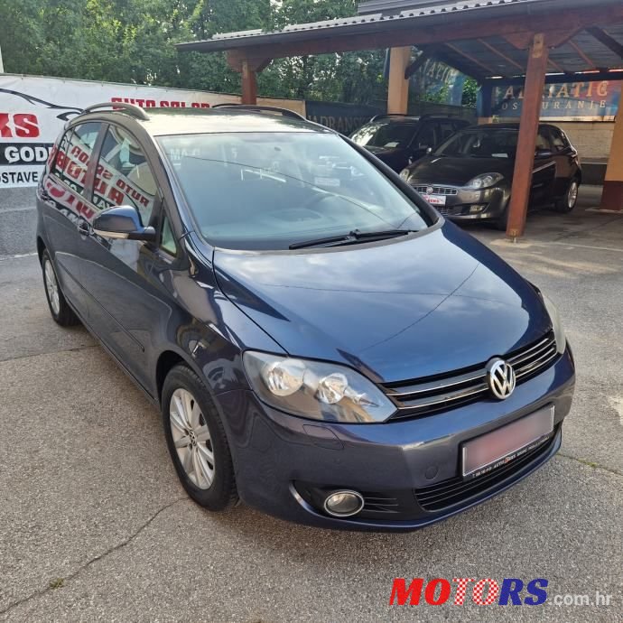 2011' Volkswagen Golf Plus 1,6 Tdi photo #1