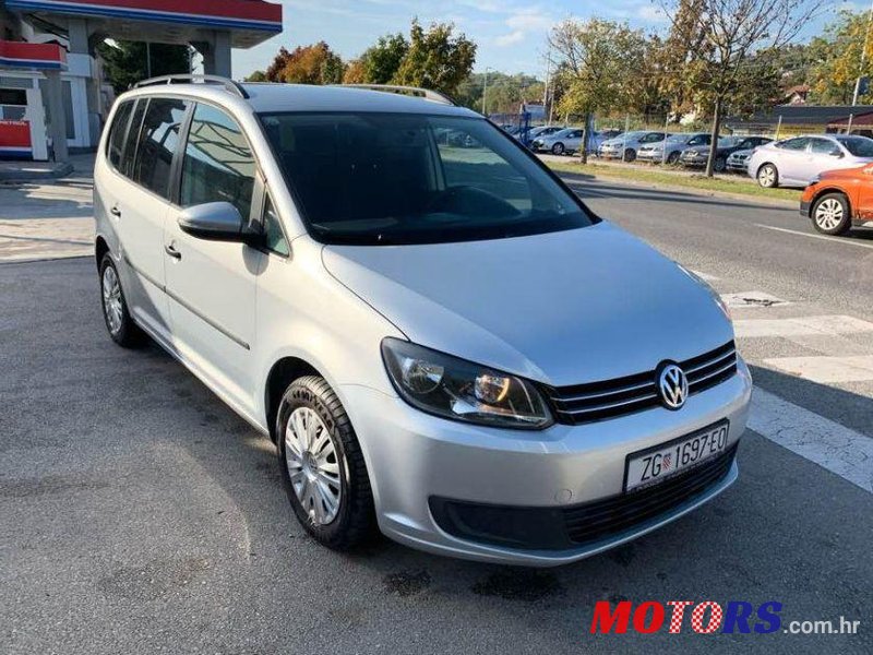 2010' Volkswagen Touran 1,6 Tdi photo #1