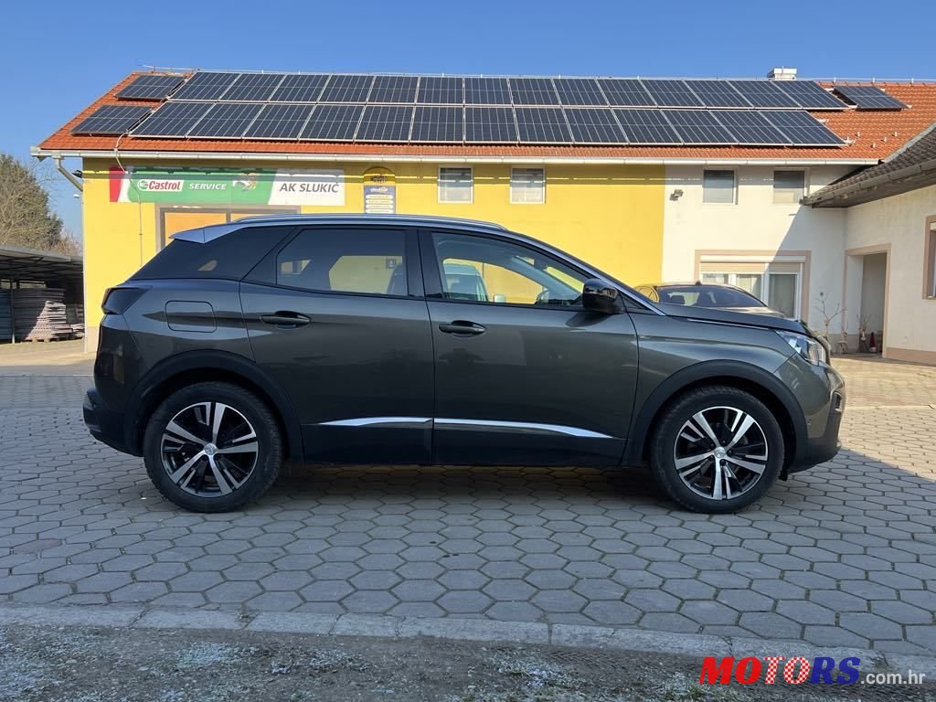 2018' Peugeot 3008 1,5 Bluehdi photo #4