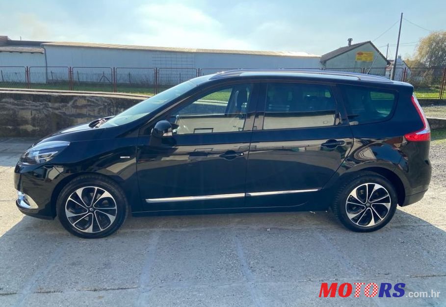 2015' Renault Grand Scenic Dci 160 photo #1