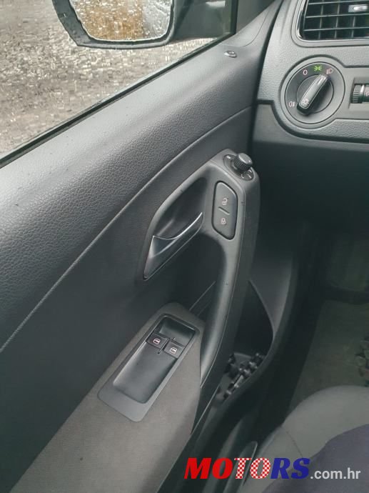 2013' Volkswagen Polo 1,6 Tdi photo #5