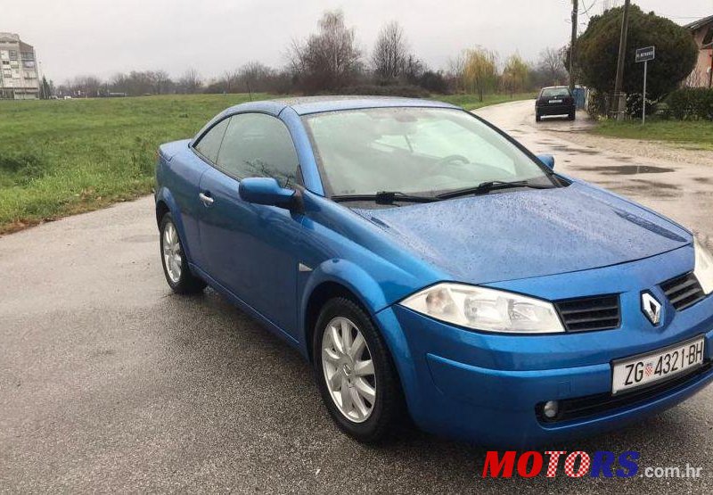 2005' Renault Megane photo #3