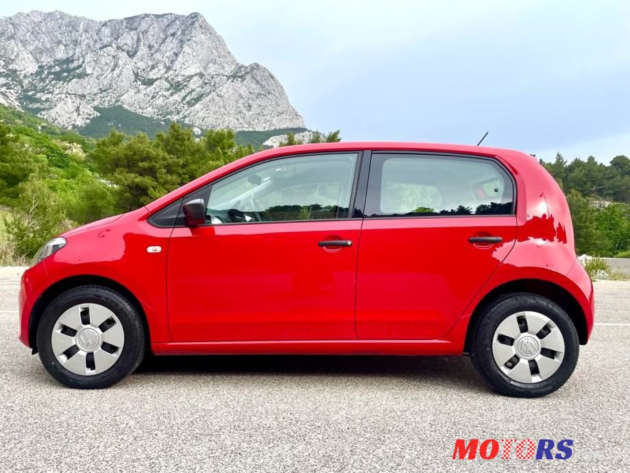 2015' Volkswagen Up! 1,0 Up! photo #2