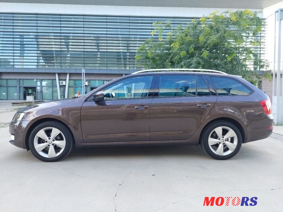 2016' Skoda Octavia Combi photo #2