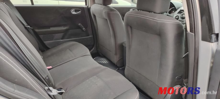 2005' Renault Megane 1,5 Dci photo #5