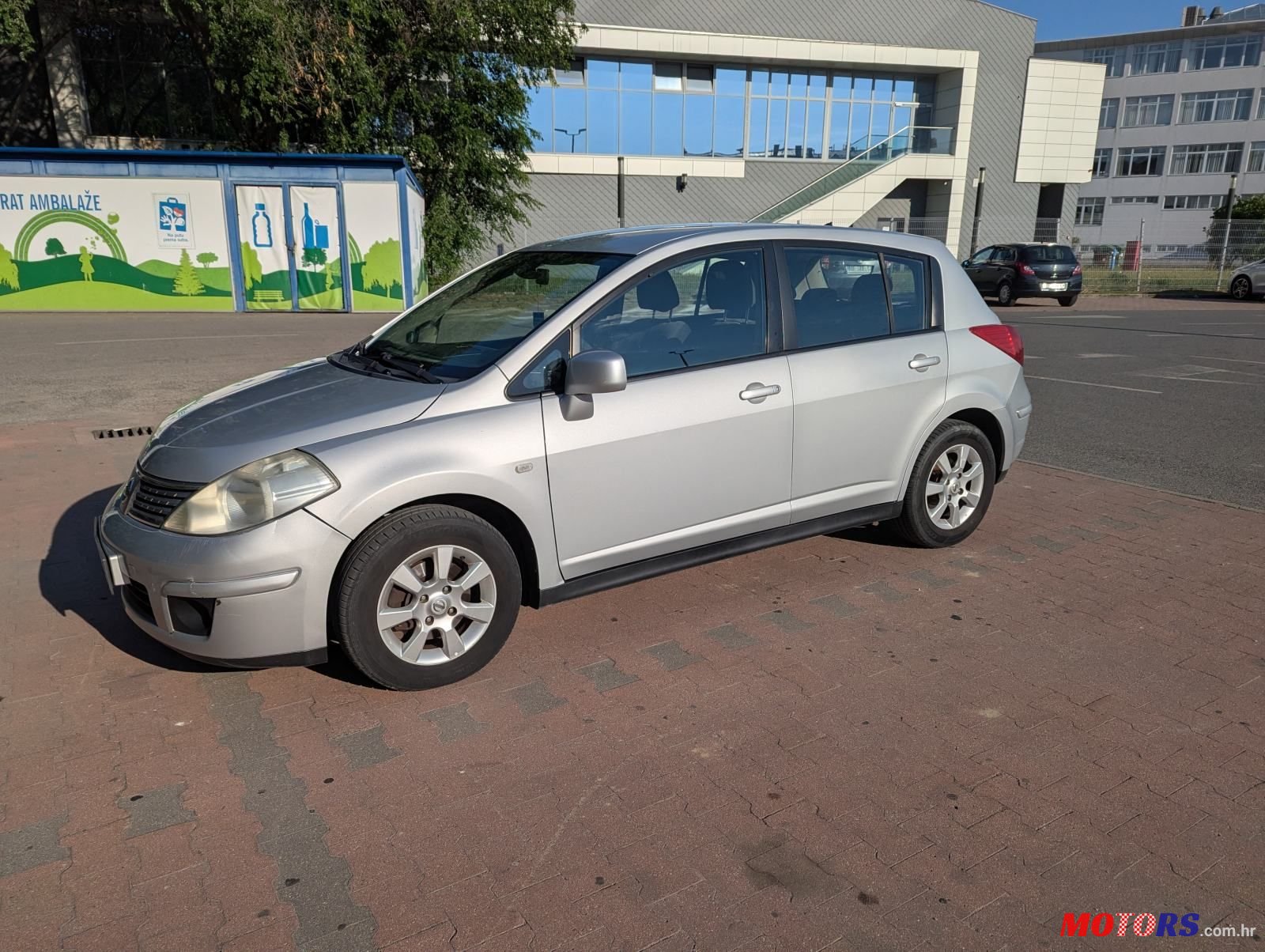 2008' Nissan Tiida 1,6 16V photo #1