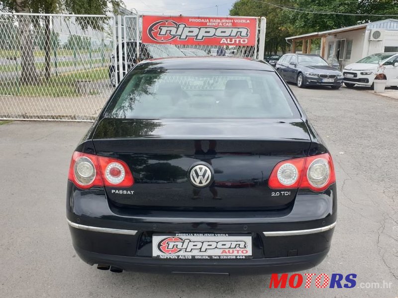 2005' Volkswagen Passat photo #5