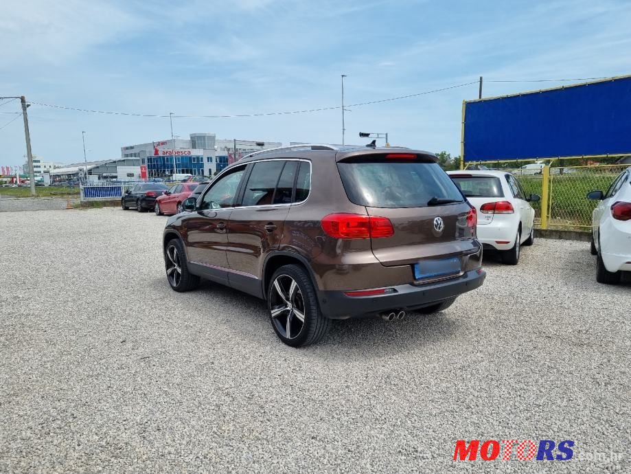 2014' Volkswagen Tiguan photo #5