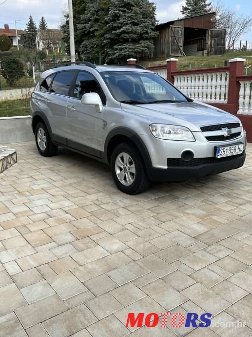 2009' Chevrolet Captiva 2,0 D photo #2
