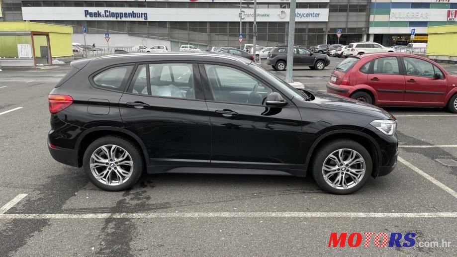 2017' BMW X1 Xdrive18D photo #4