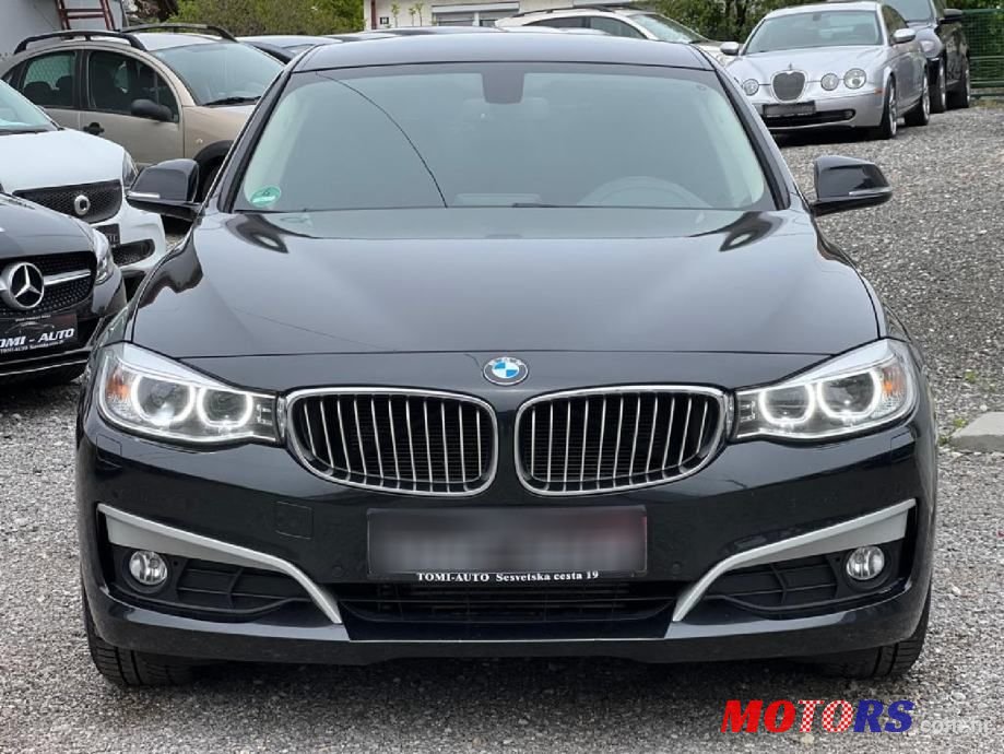 2015' BMW Serija 3 318D photo #3