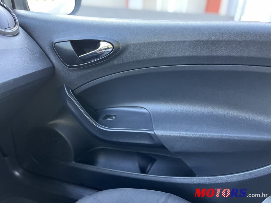 2016' SEAT Ibiza photo #4