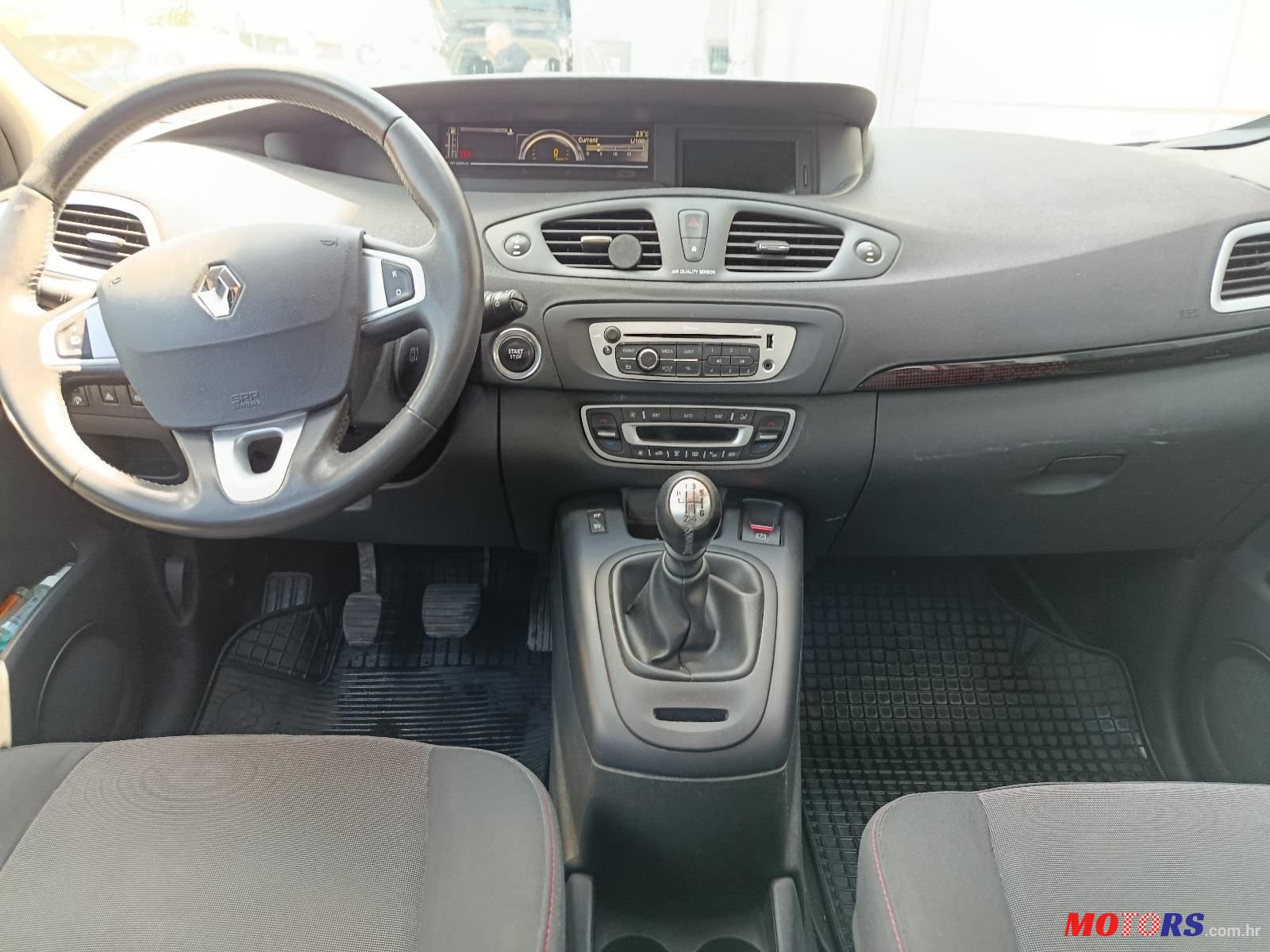 2012' Renault Scenic 1,5 Dci photo #3