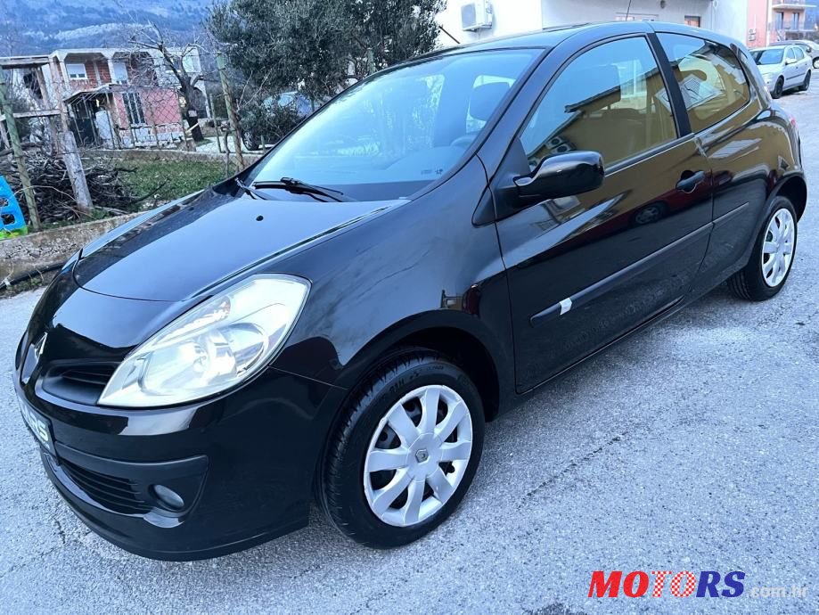 2008' Renault Clio 1,2 16V photo #4