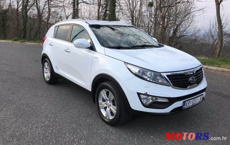 2012' Kia Sportage Awd photo #3