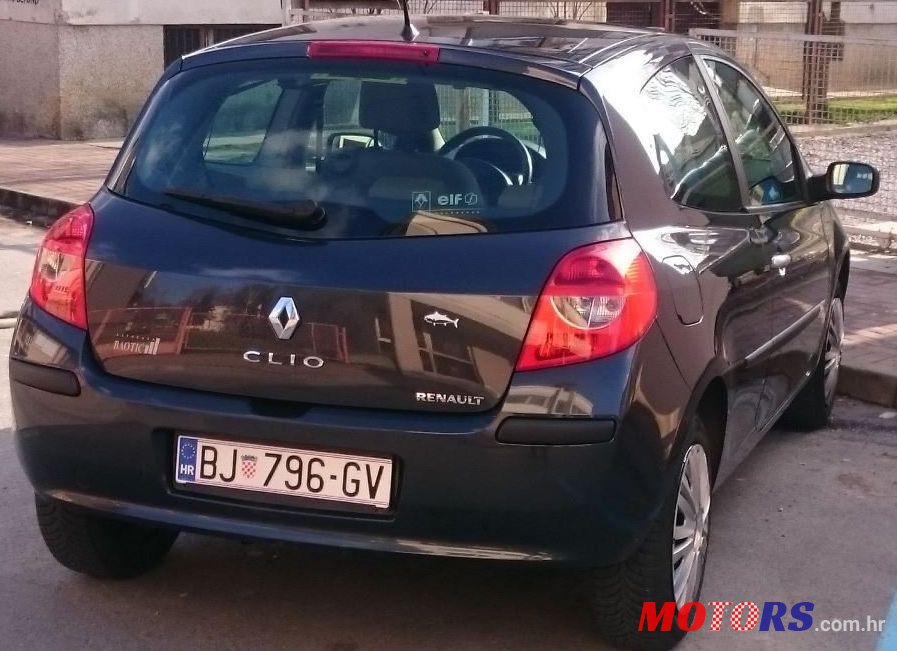 2006' Renault Clio 1,2 16V photo #2
