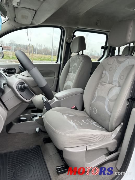 2008' Renault Kangoo Express photo #6