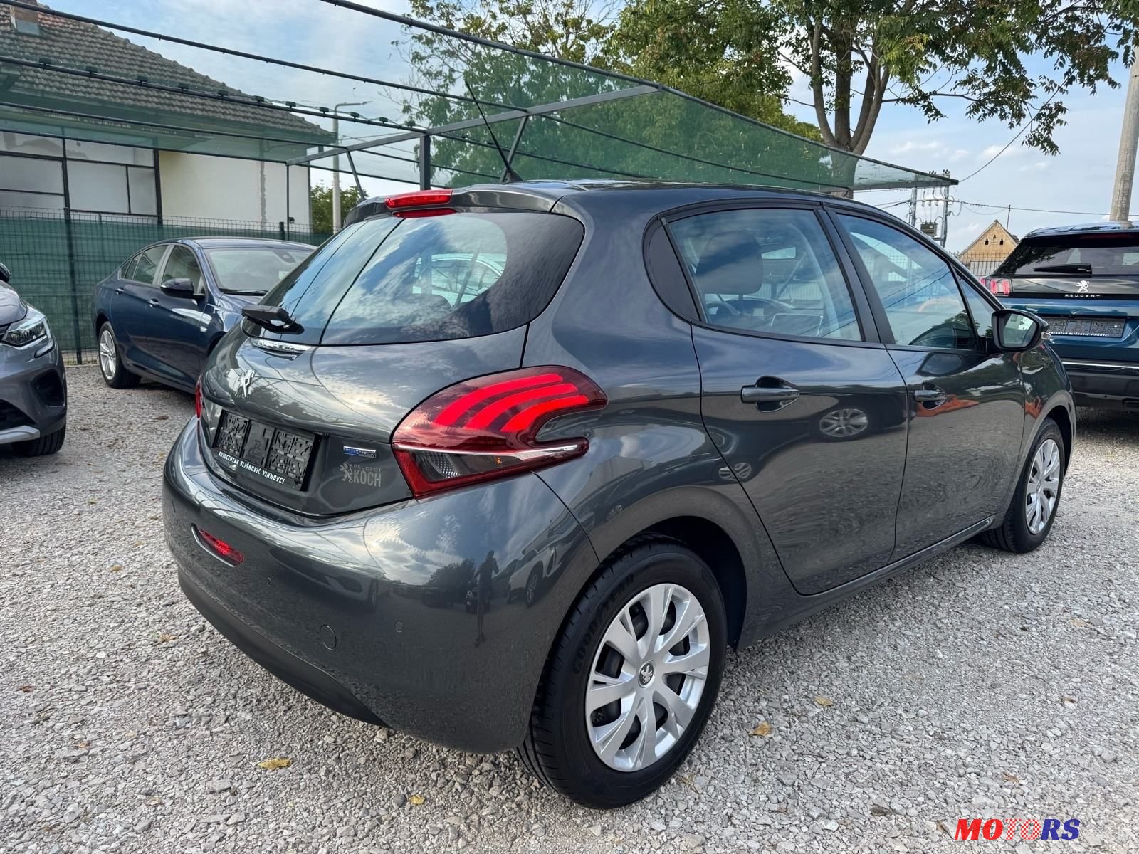 2017' Peugeot 208 1,2 Puretech photo #2