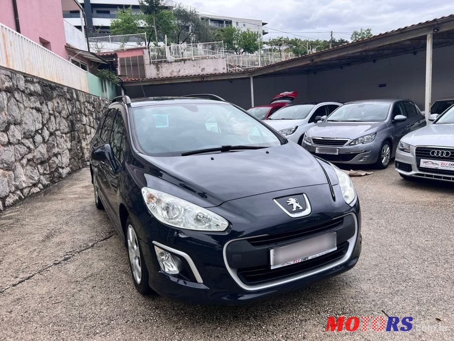 2012' Peugeot 308 photo #6