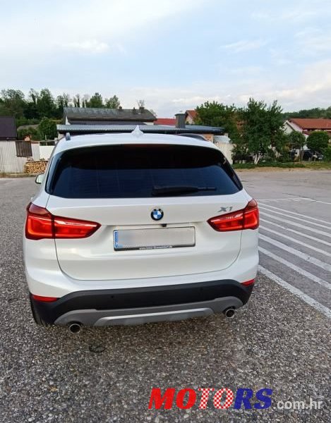 2017' BMW X1 20D photo #6