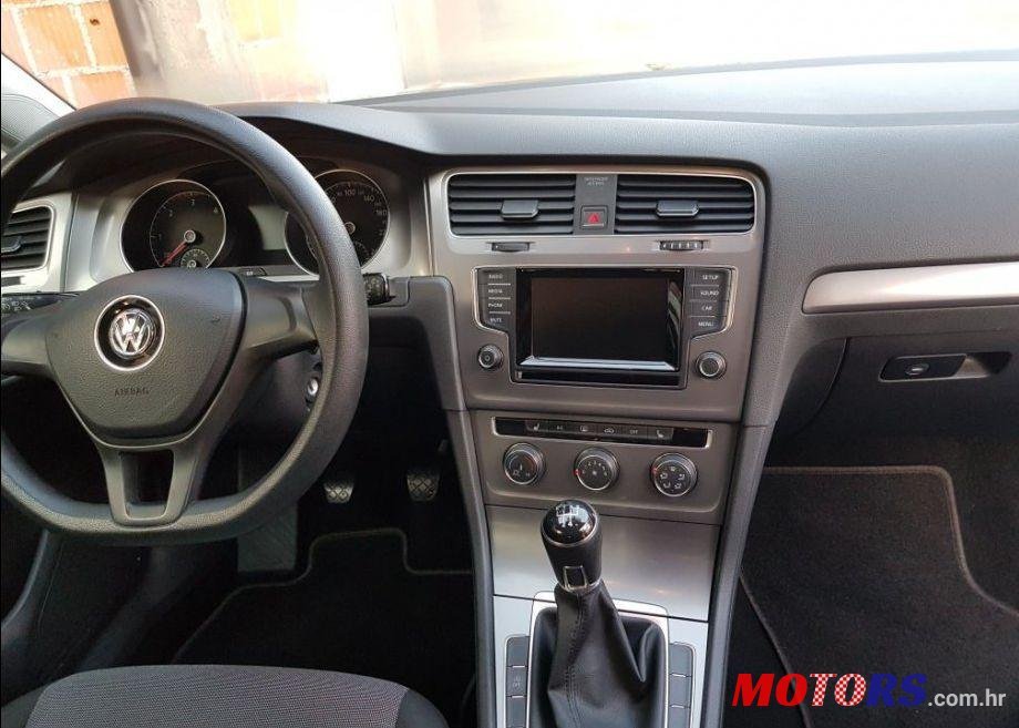 2014' Volkswagen Golf VII 1,6 Tdi Bmt photo #2
