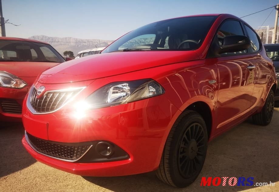 2022' Lancia Ypsilon 1.0 photo #6