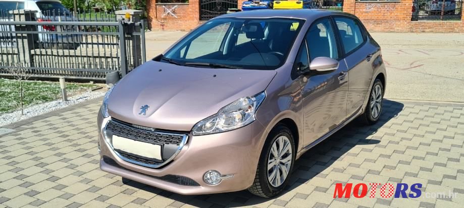 2013' Peugeot 208 1,4 Hdi photo #1