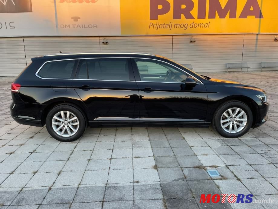 2015' Volkswagen Passat Variant photo #5