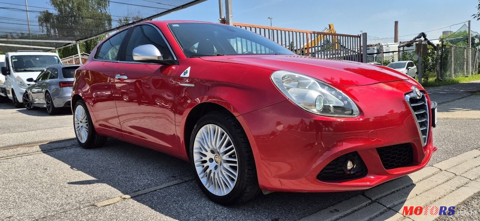 2010' Alfa Romeo Giulietta photo #3