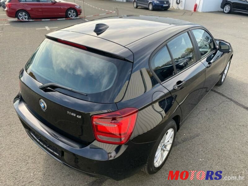 2014' BMW Serija 1 116D photo #6
