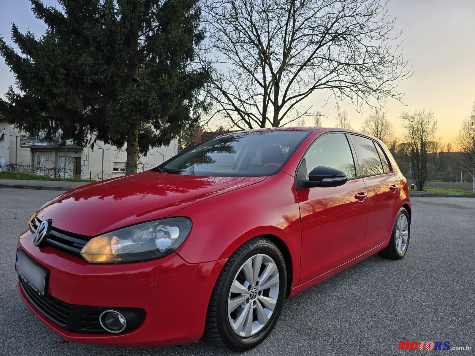 2009' Volkswagen Golf VI 1,6 Tdi photo #1