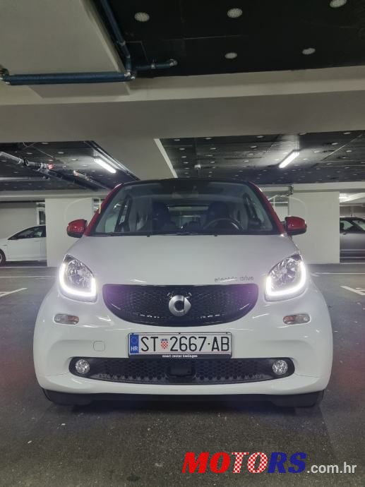 2017' Smart Fortwo Eq photo #2