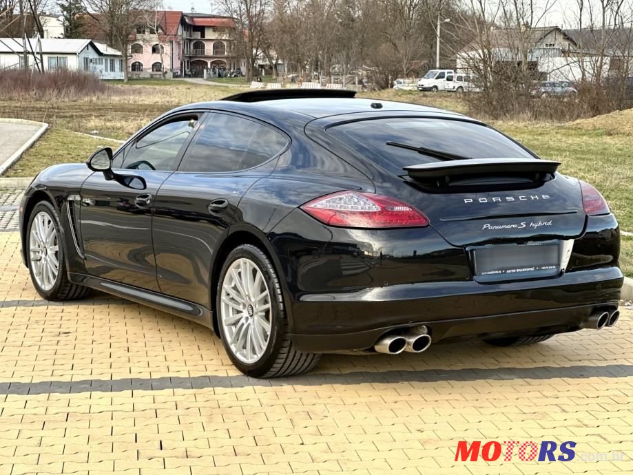 2012' Porsche Panamera S Hybrid photo #5