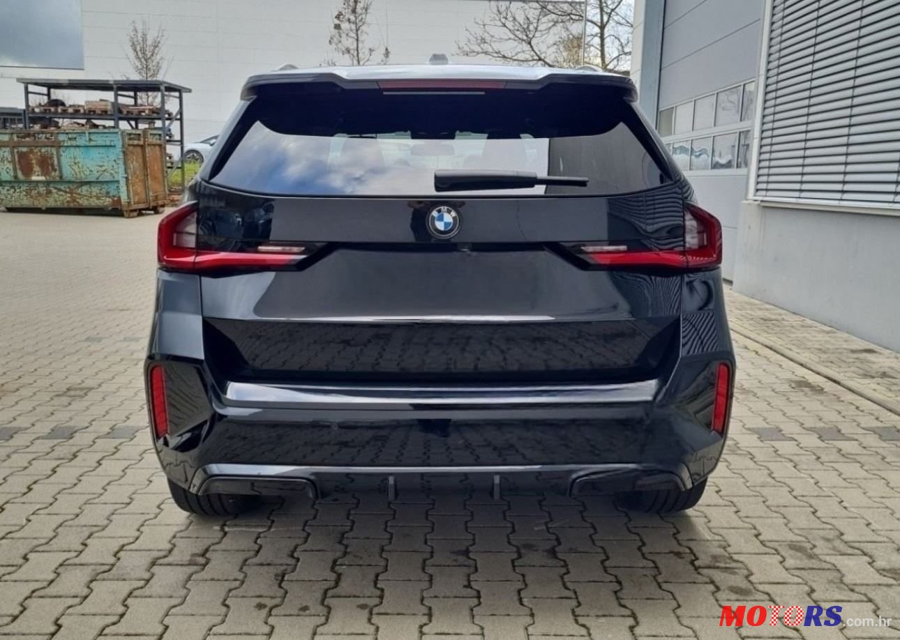 2023' BMW X1 Sdrive18I photo #3