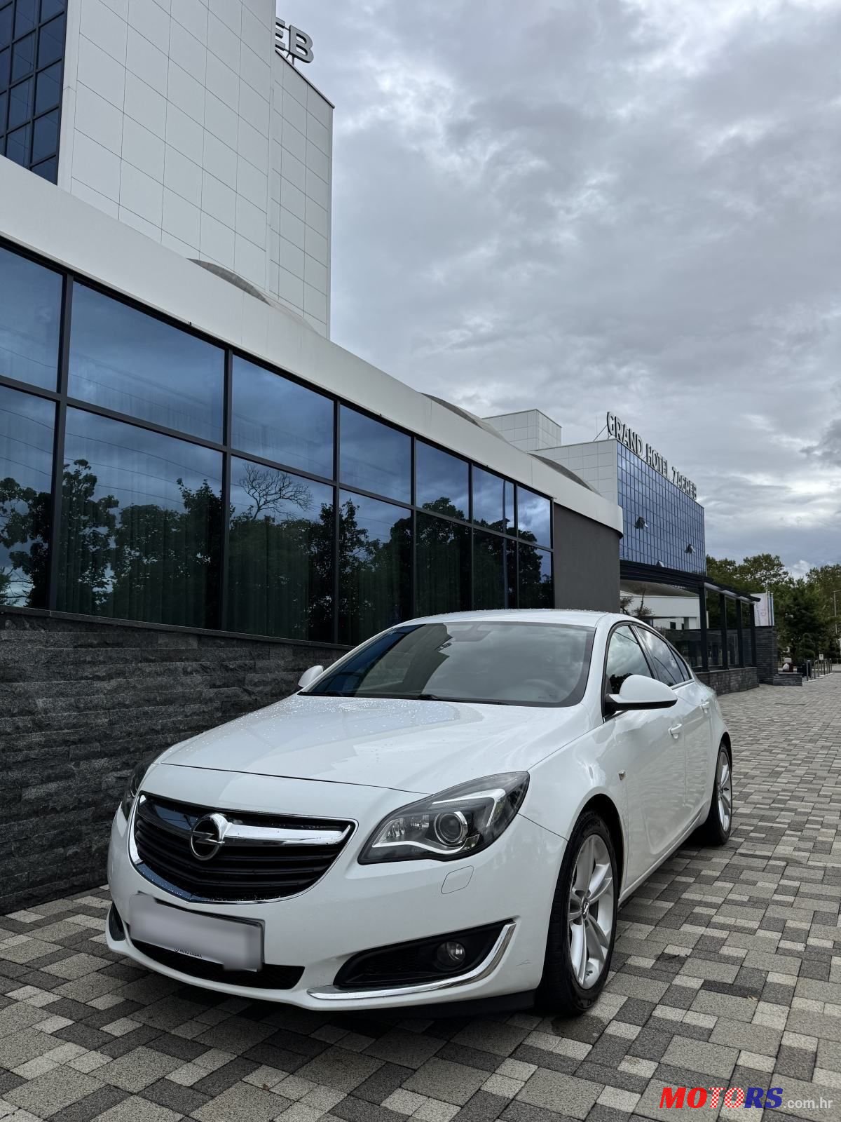 2015' Opel Insignia Karavan photo #3