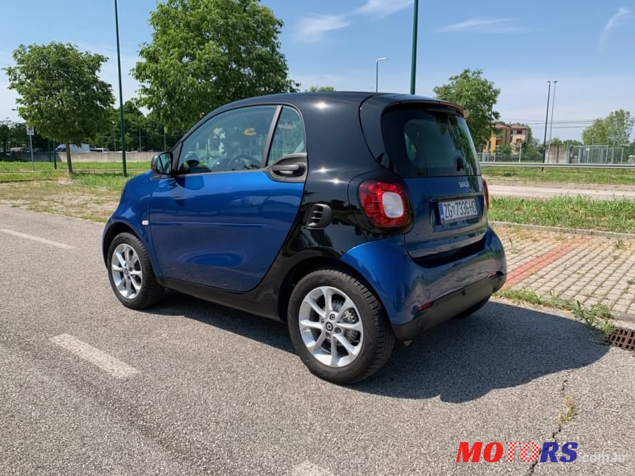 2019' Smart Fortwo photo #5