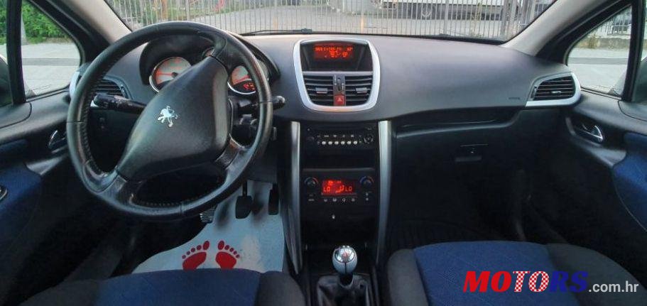 2007' Peugeot 207 photo #1