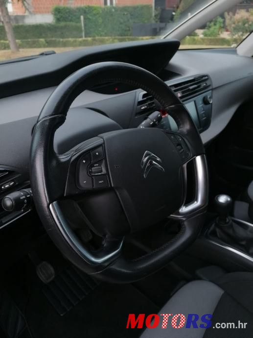 2015' Citroen C4 Grand Picasso photo #4