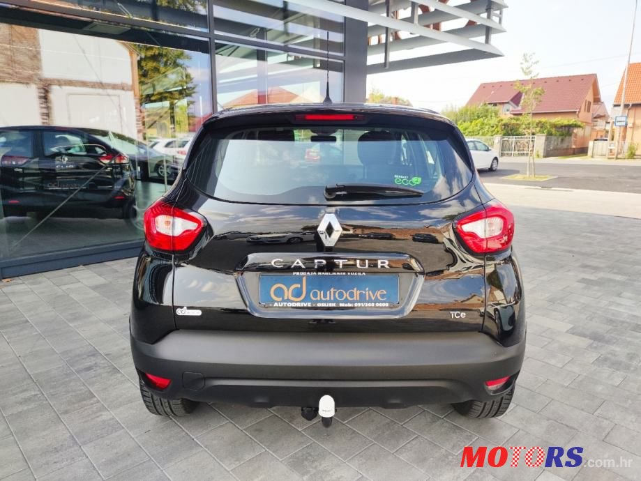 2016' Renault Captur photo #4