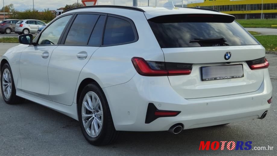 2021' BMW Serija 3 318D Touring photo #5